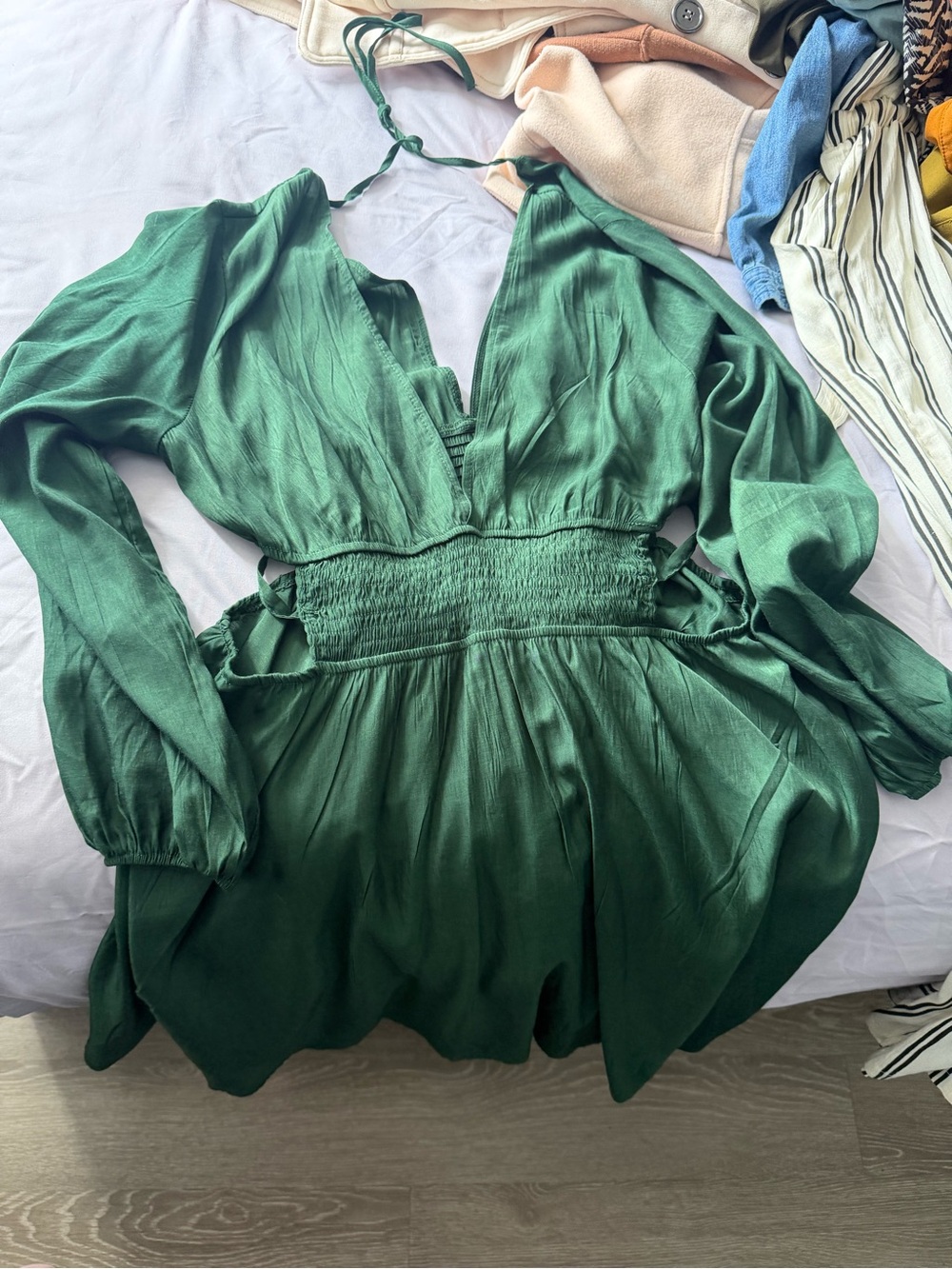 SHEIN Emerald Green V-Neck Long Sleeve Smocked Waist Dress